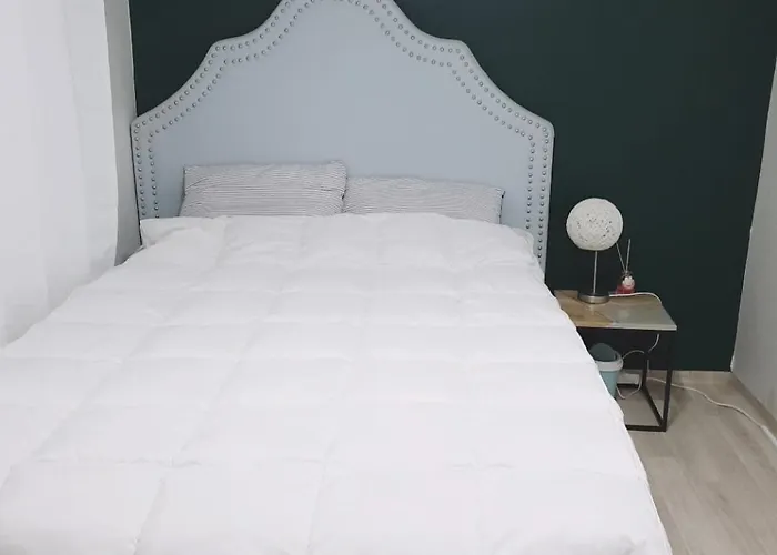Apartment 6, Near Sangsu Stn, 1st Floor, Quiet Area Seoul