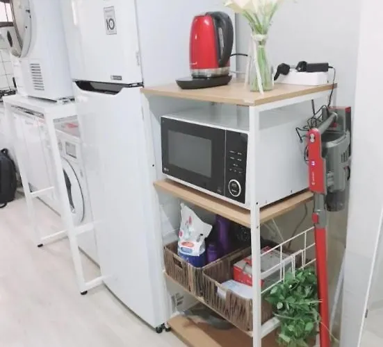 6, Near Sangsu Stn, 1st Floor, Quiet Area